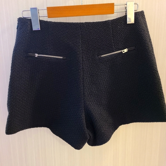 Shorts - Picture 2 of 2